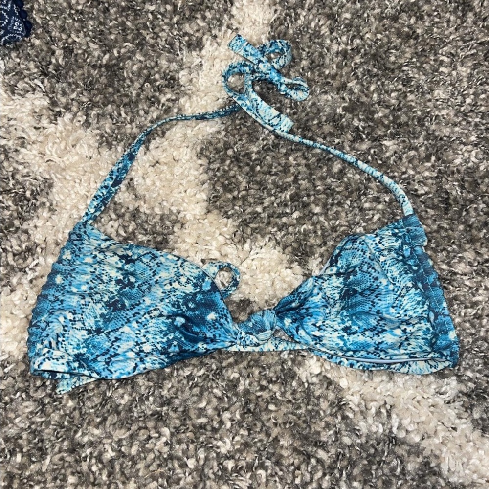 Frankie’s bikini top